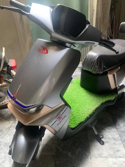 united smart pro scooty