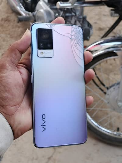 OPPO f17 or V21 with box vivo s1