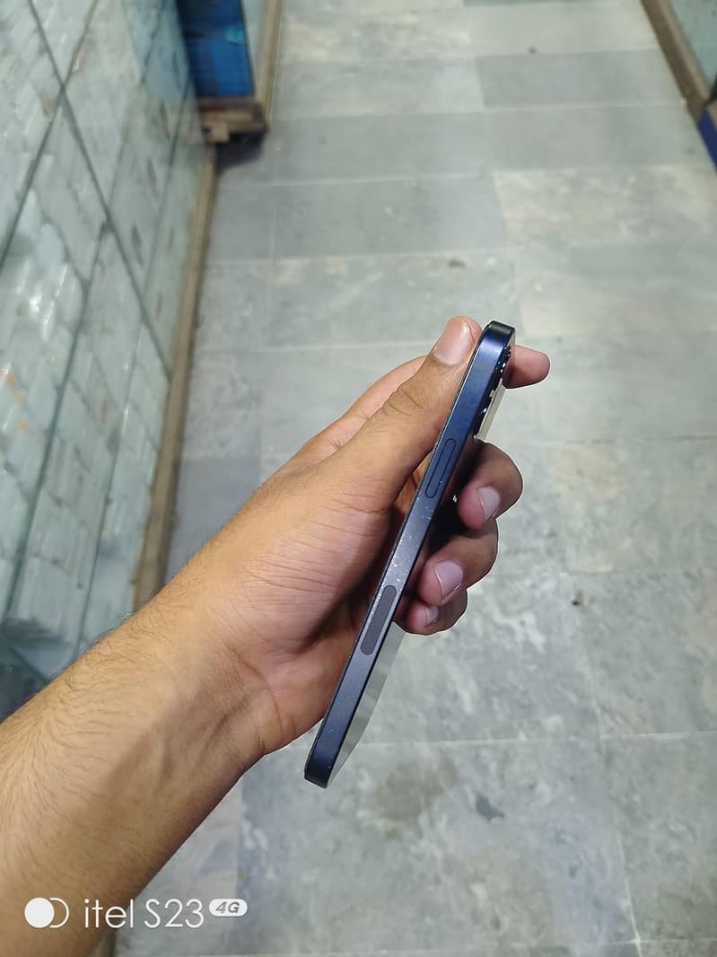Apple iPhone 12 Pro 3