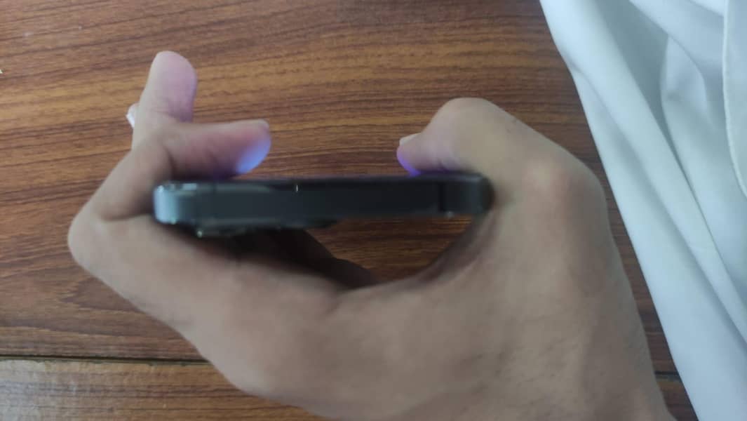 Apple iPhone 13 Pro 3