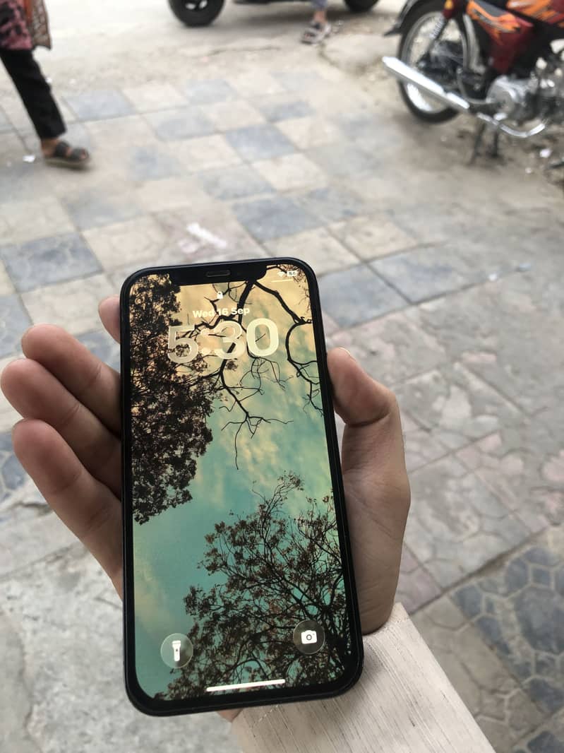 Apple iPhone 12 Pro 3