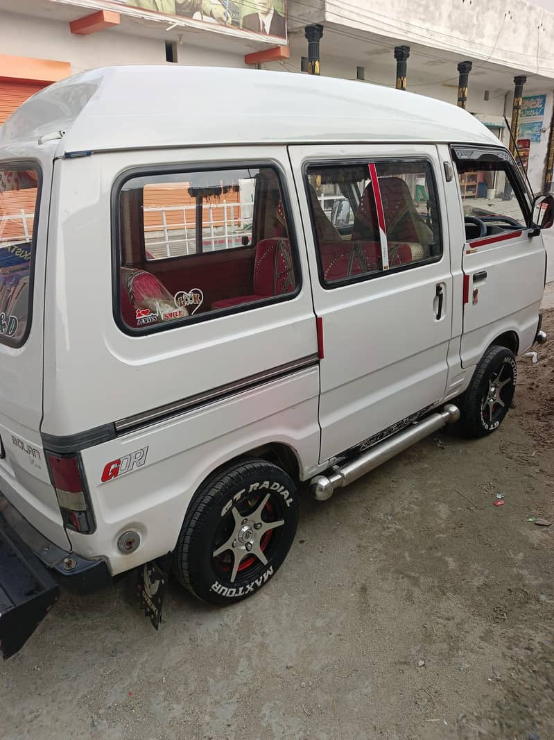 Suzuki Bolan 2011 2