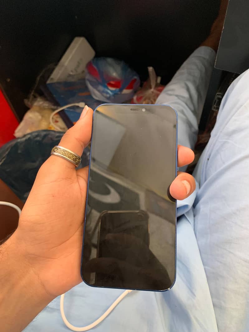 Apple iPhone 12 0
