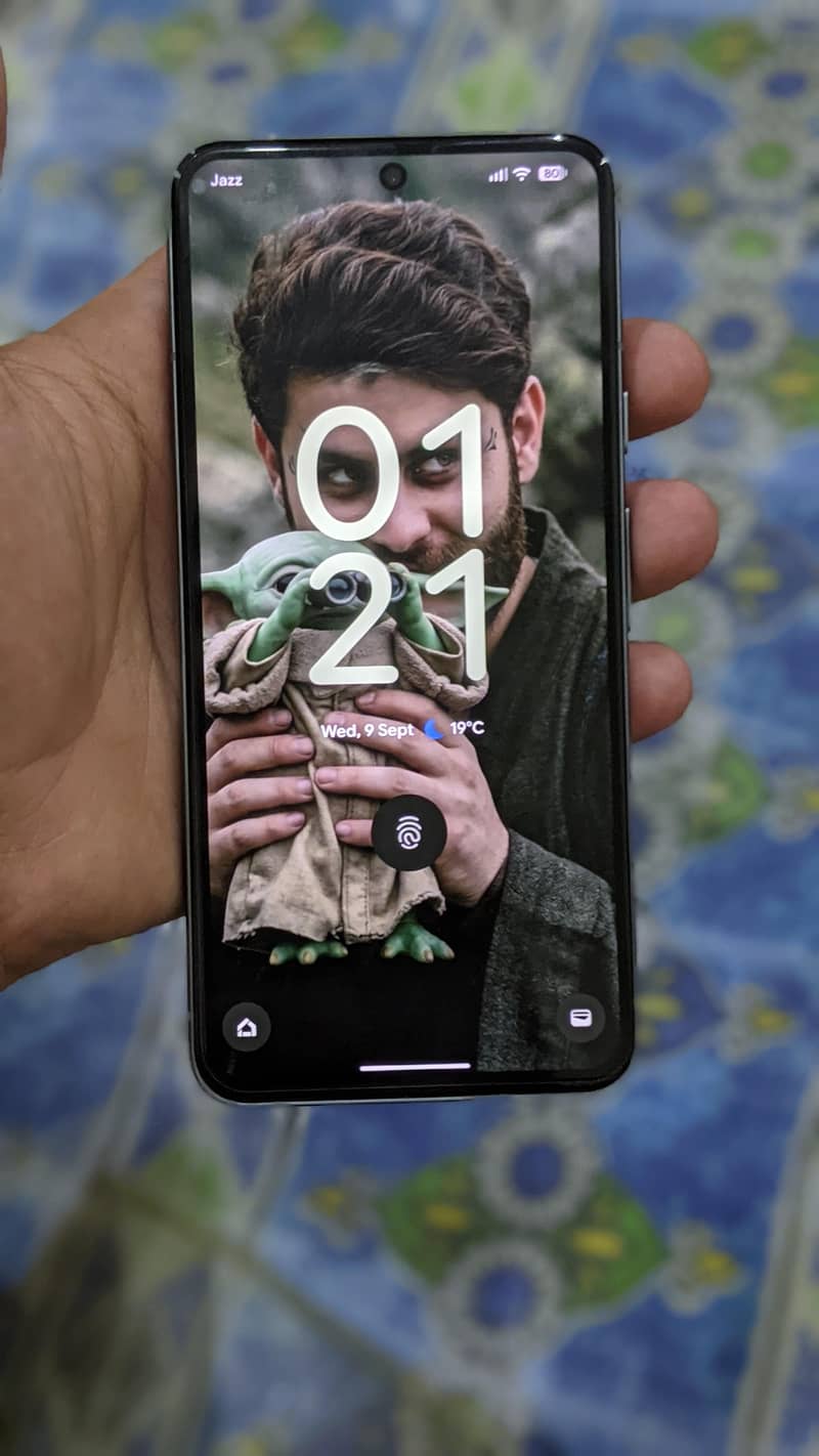 Google Pixel 8 5