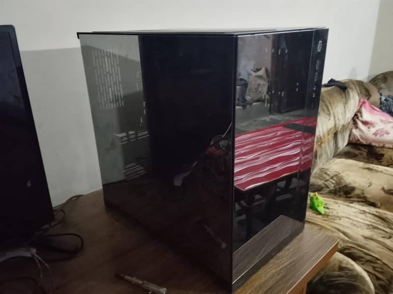 Gaming PC Desktop Tower 1