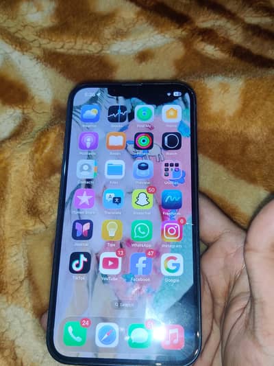 Apple iPhone 13