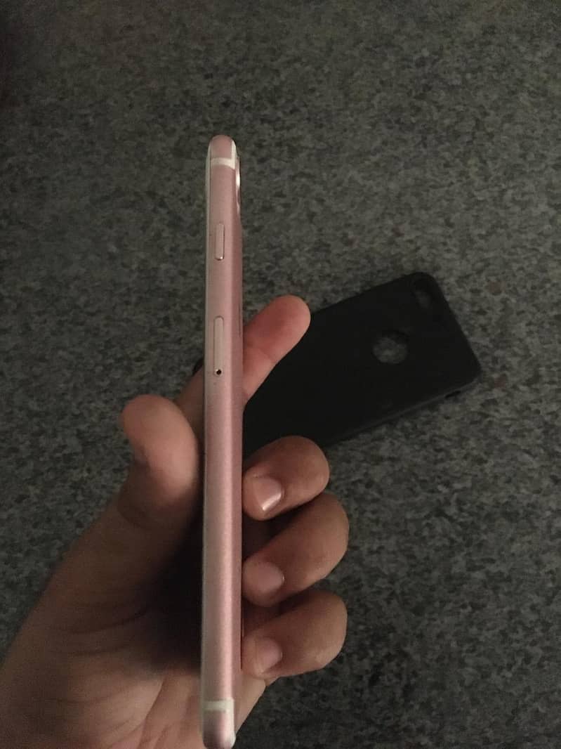 Apple iPhone 7 Plus 5