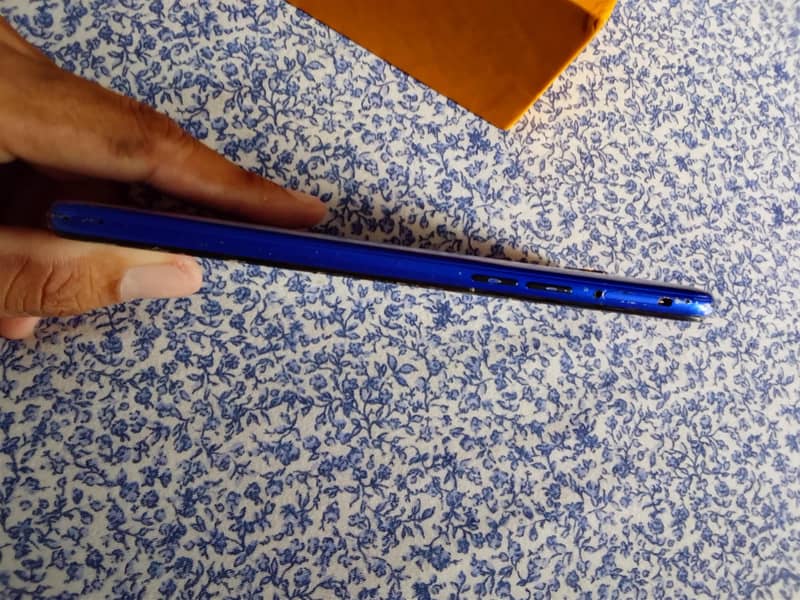 Realme C2 6