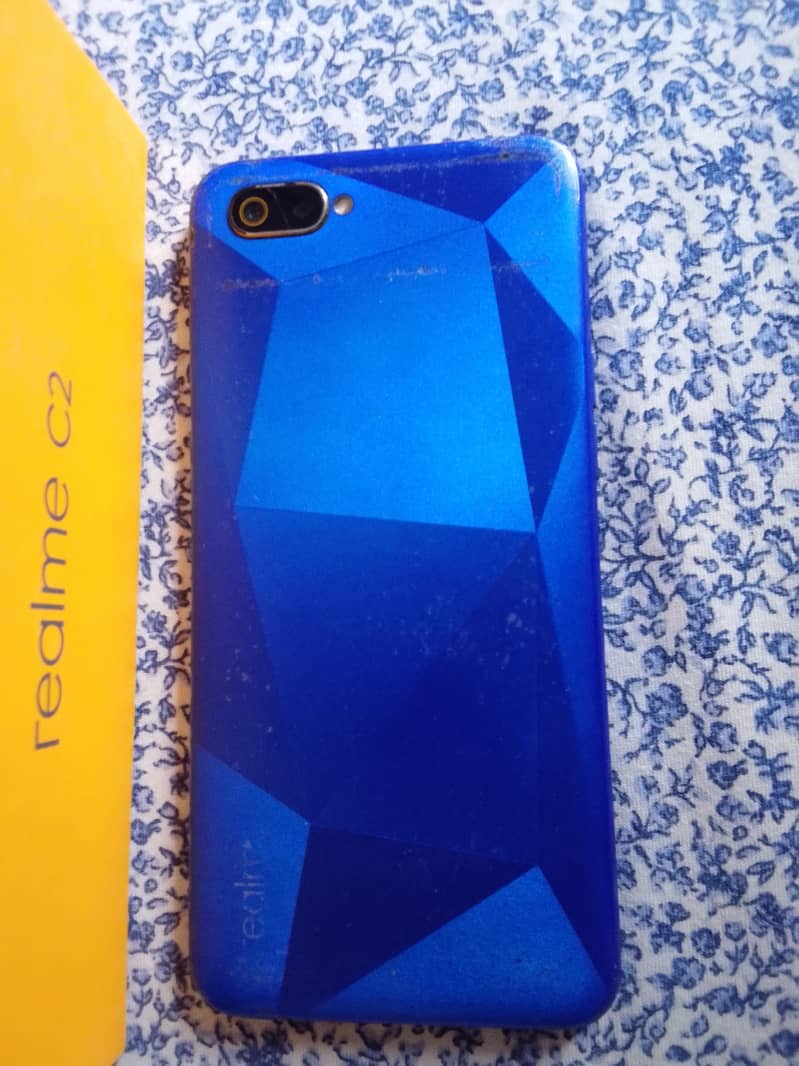 Realme C2 8
