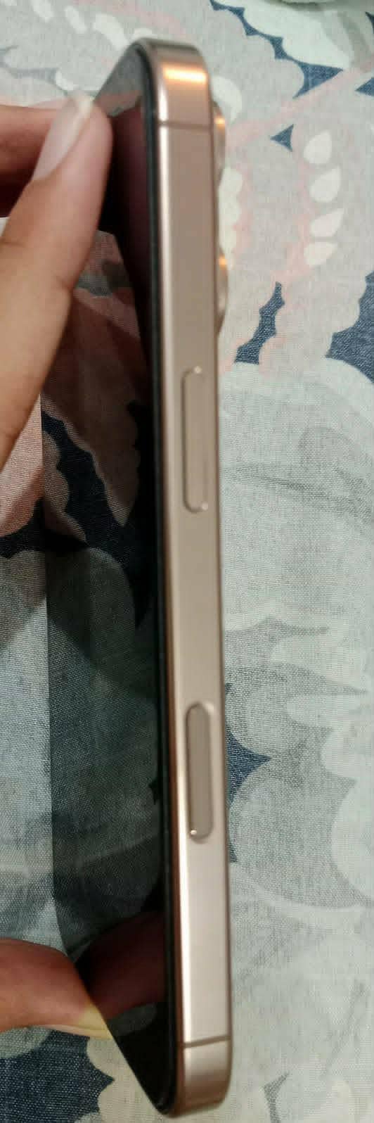 Apple iPhone 16 Pro 5