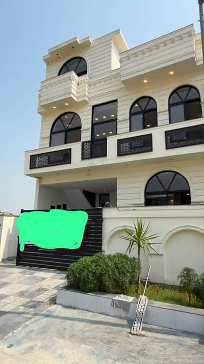 FASIAL HALLS LUXURY BARAND NEW HOUSE FOR SALE PRIME LOCATION