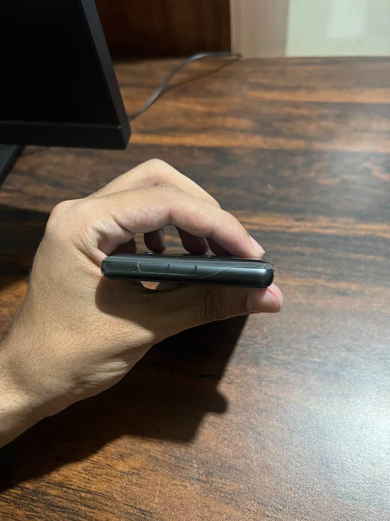 Google Pixel 7a 4