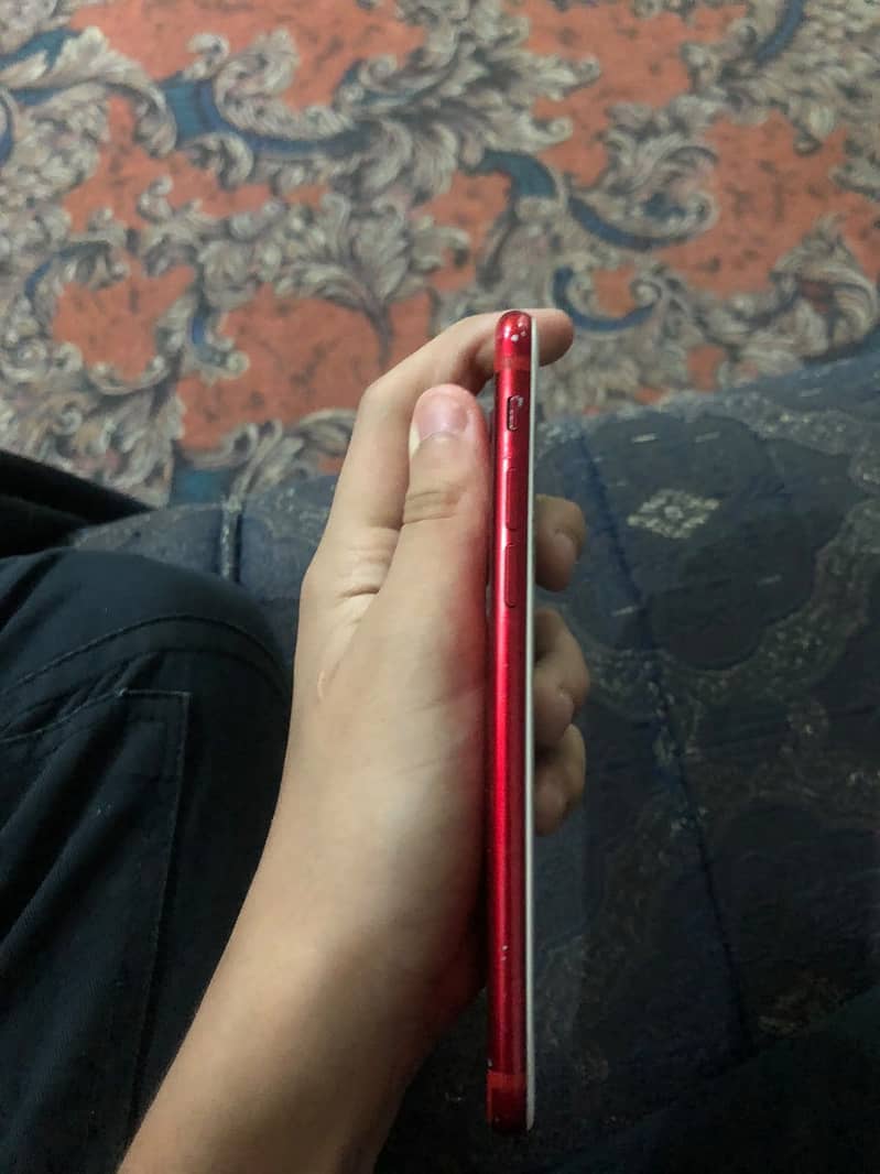 Apple iPhone 7 4