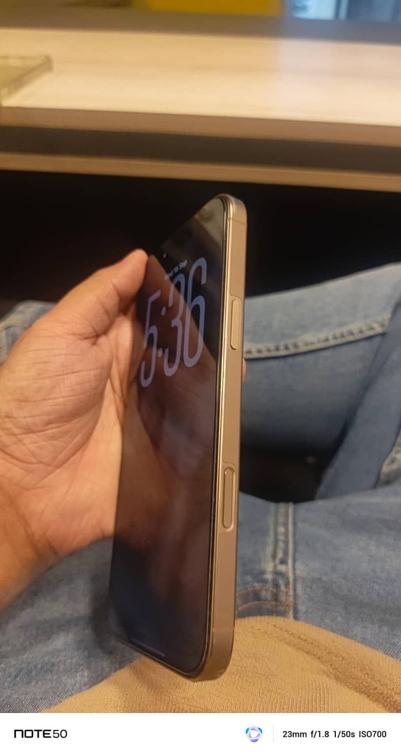 Apple iPhone 16 Pro Max 7