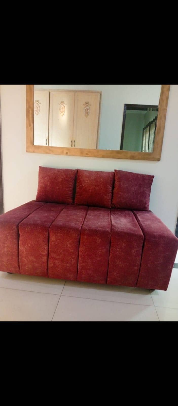 Couch for sale 0