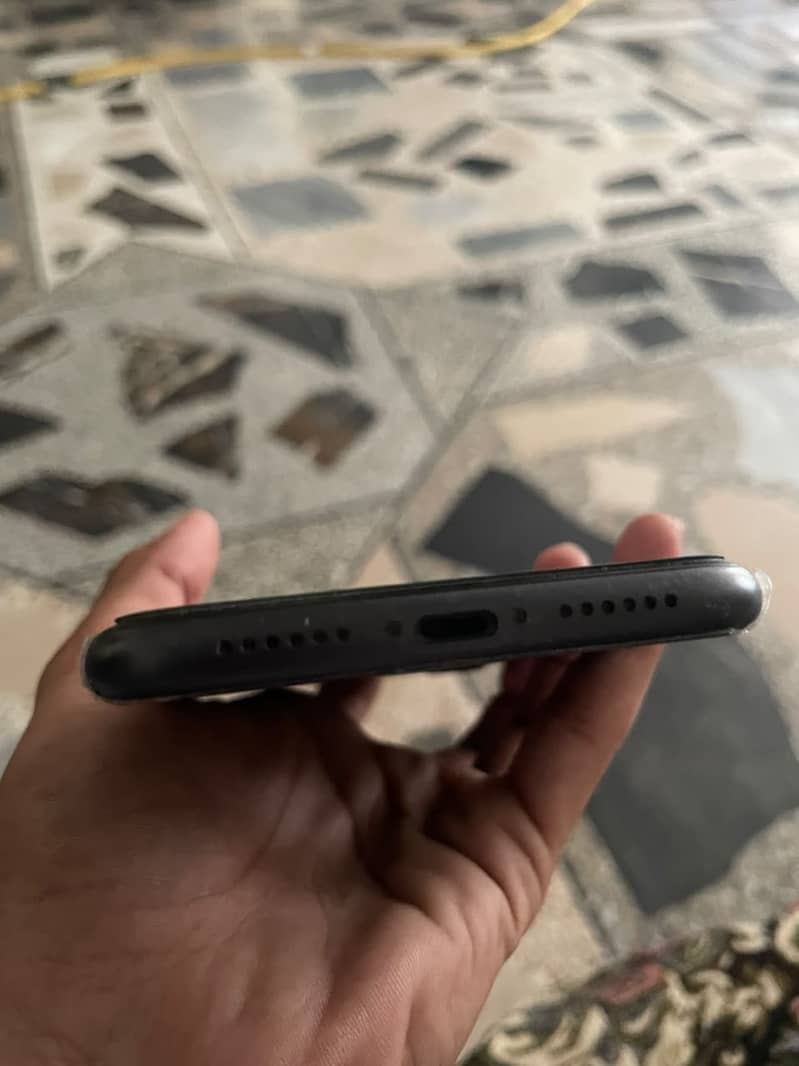 Apple iPhone 11 2