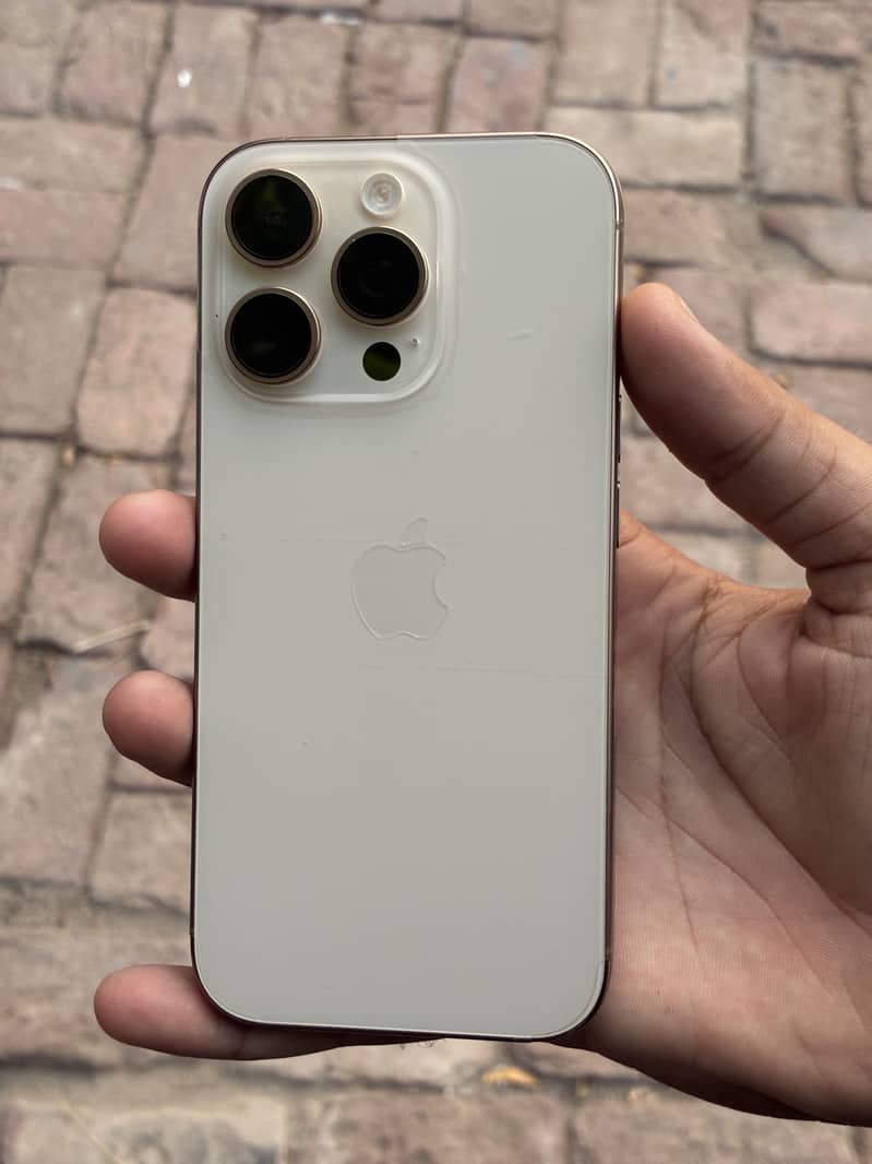 iPhone 16pro 0