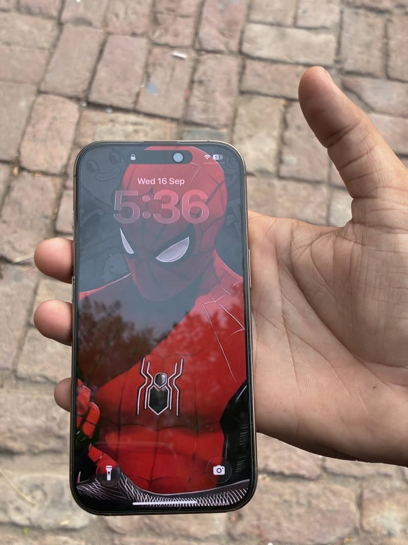 iPhone 16pro 3