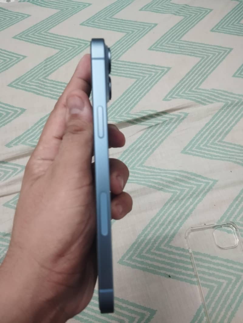 Apple iPhone 14 plus 4