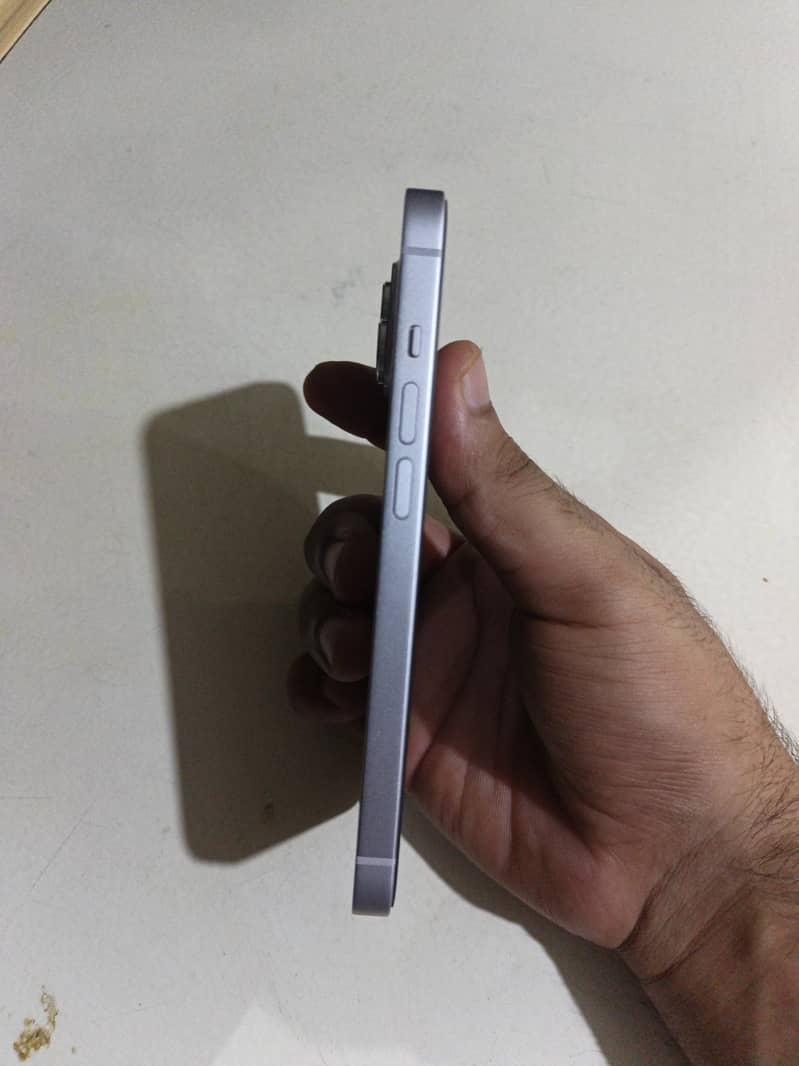 Apple iPhone 14 1
