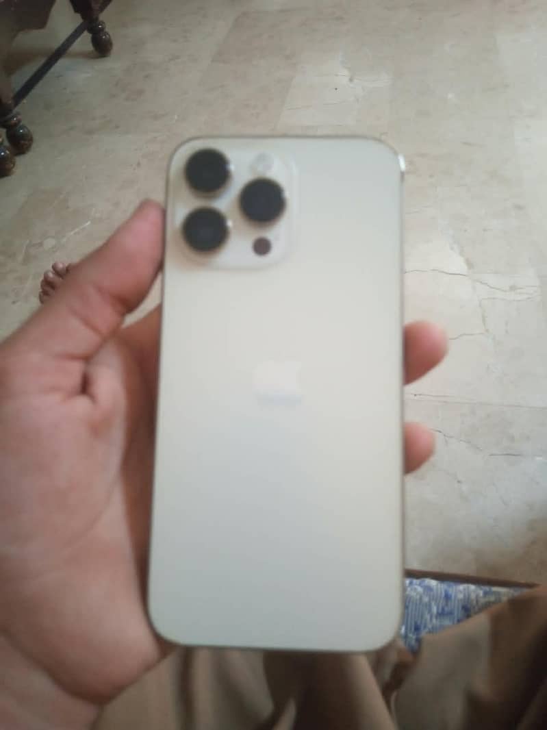 Apple iPhone 14 Pro Max 3
