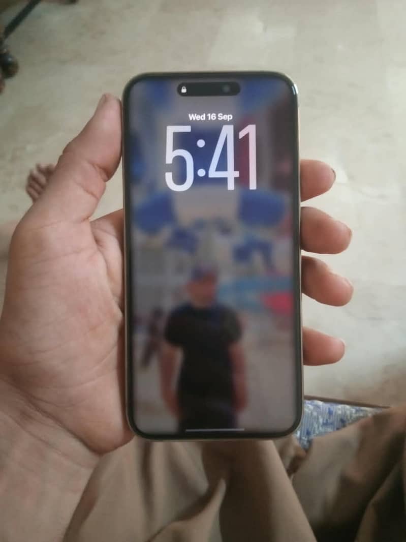 Apple iPhone 14 Pro Max 7