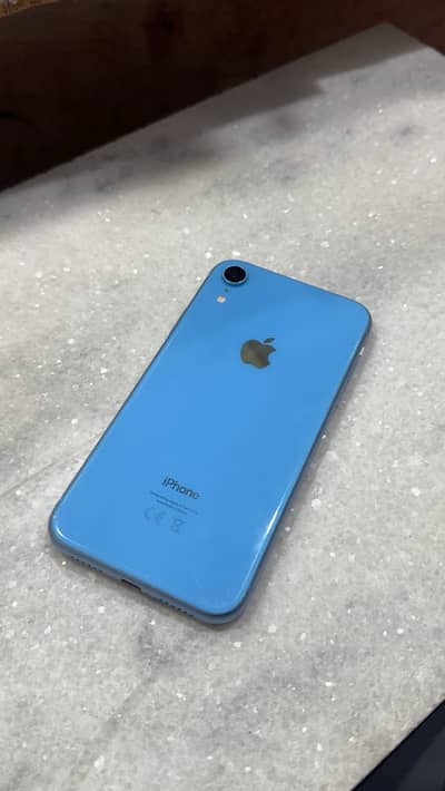 Apple iPhone XR