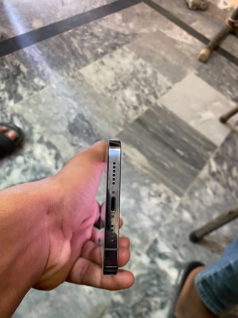 Apple iPhone 13 Pro Max 5