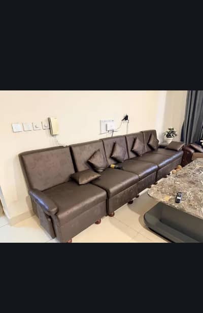 6 piece sofa sets good condition of foam n leather