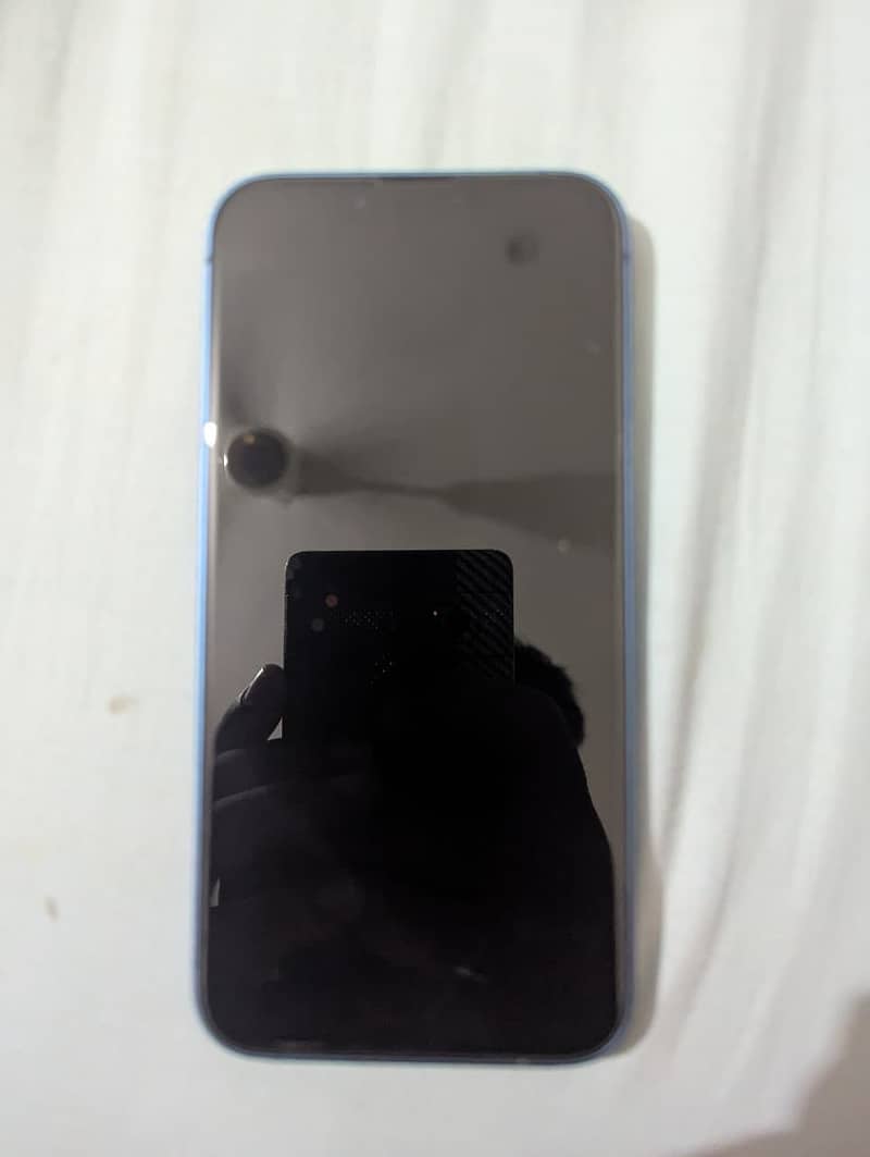 Apple iPhone 13 8