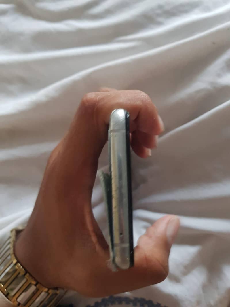 One Plus 8t 4