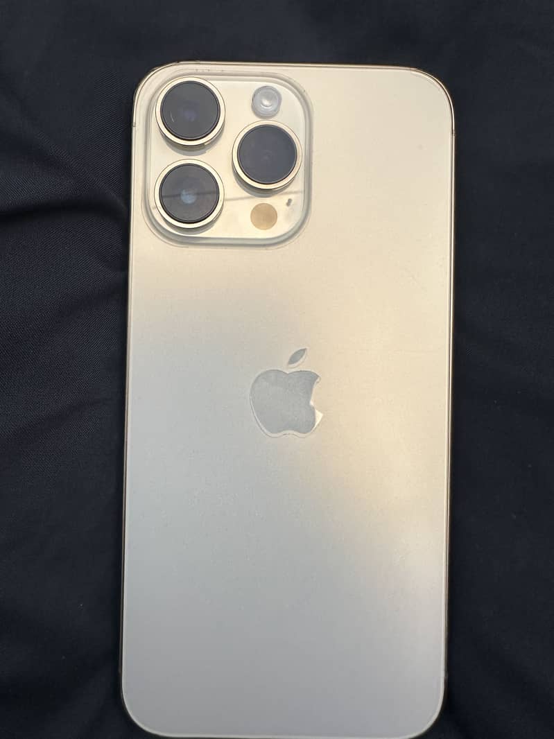 Apple iPhone 14 Pro Max 1