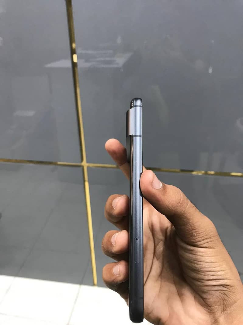 Google Pixel 8 3