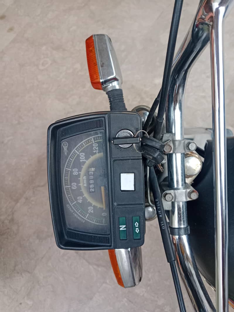Dhoom yd70 5