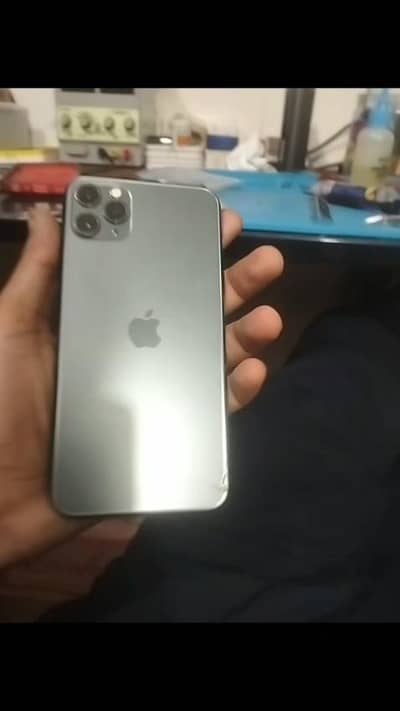 Apple iPhone 11 Pro Max | 64GB | Non-PTA | Panel Break | Back Break |
