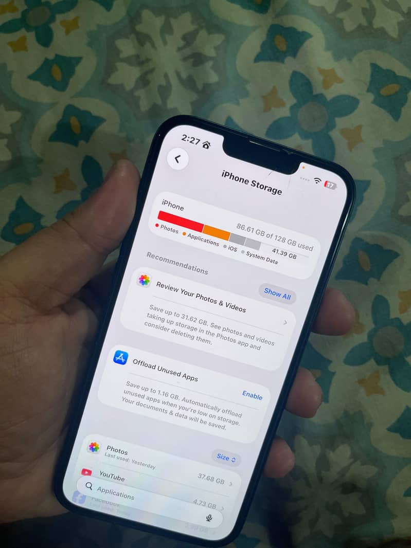 Apple iPhone 13 2