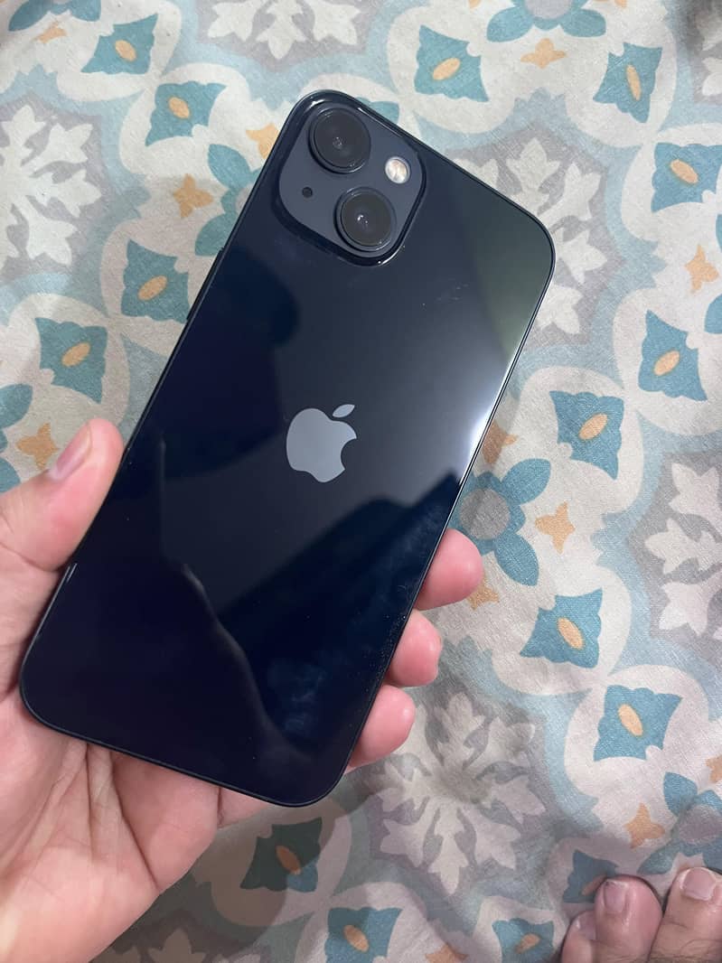 Apple iPhone 13 5