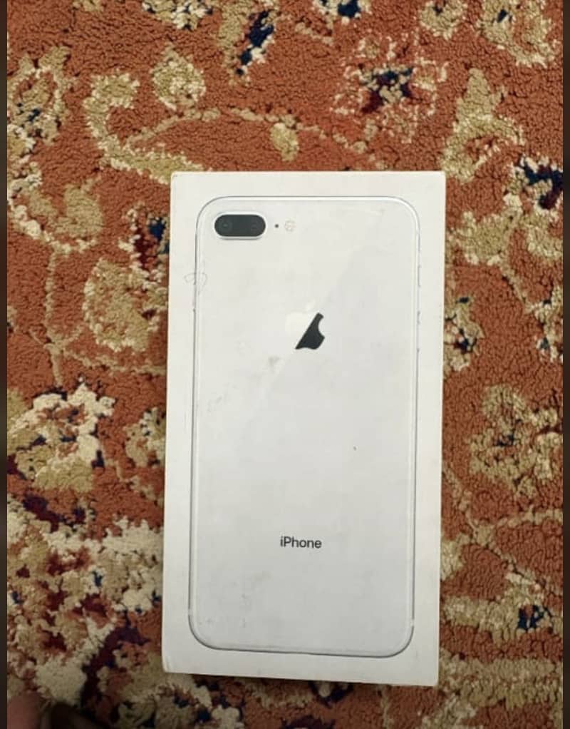 Apple iPhone 8 Plus 5