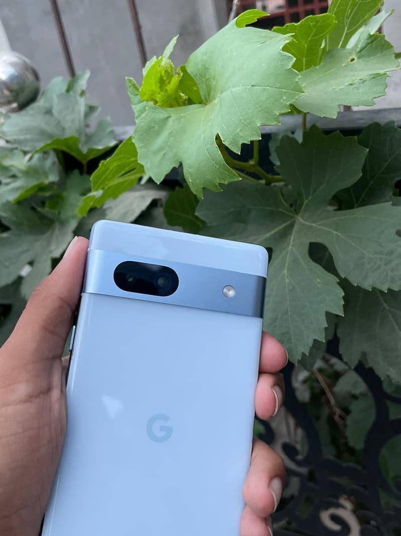 Google Pixel 7a 1