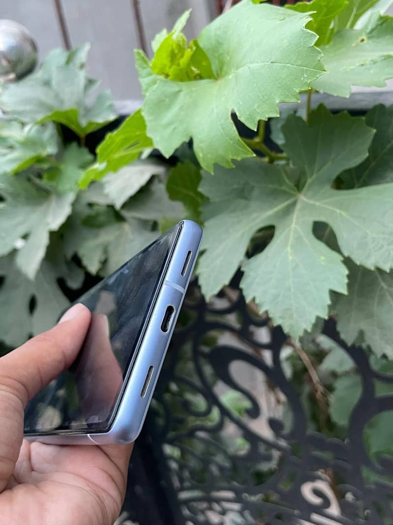 Google Pixel 7a 4