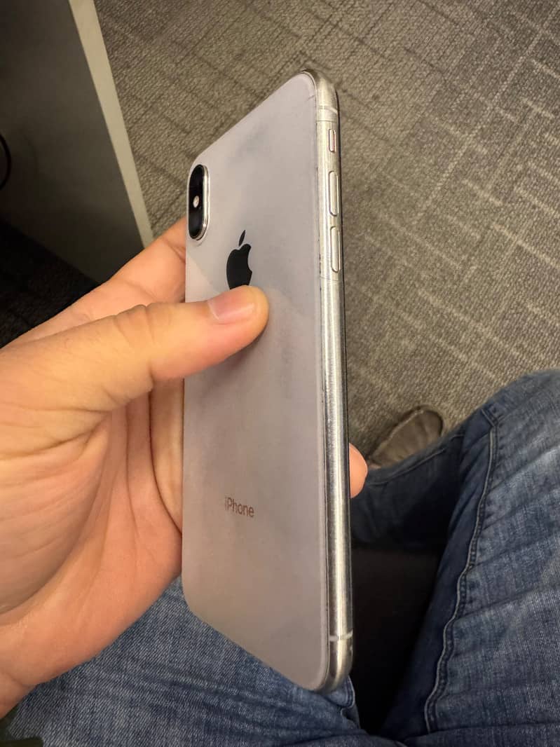 Apple iPhone X 1