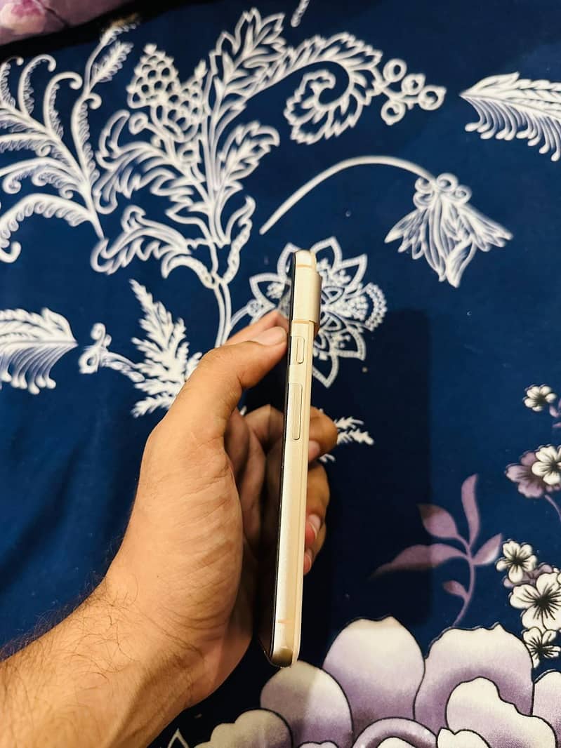 Google Pixel 8 2