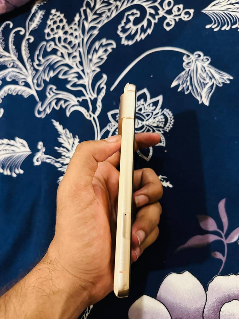 Google Pixel 8 3