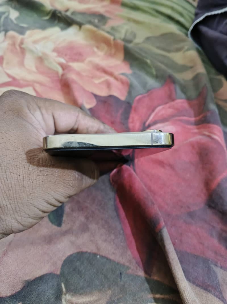 Apple iPhone 12 Pro Max 6