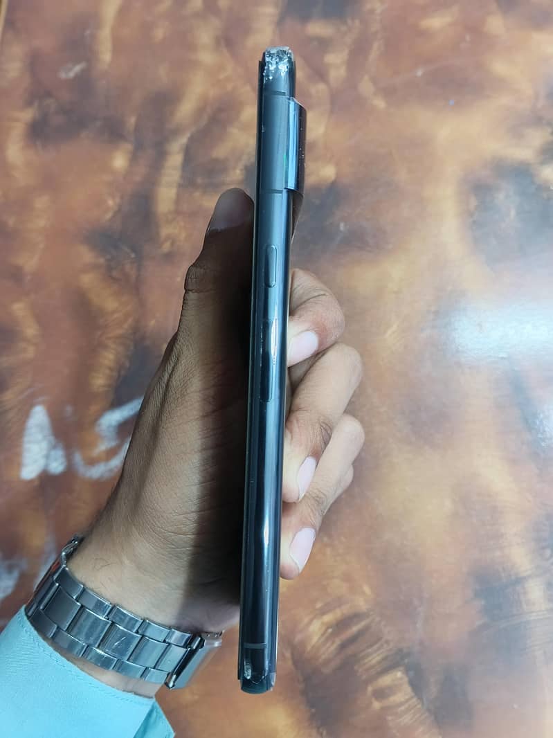 Google Pixel 8 Pro 2