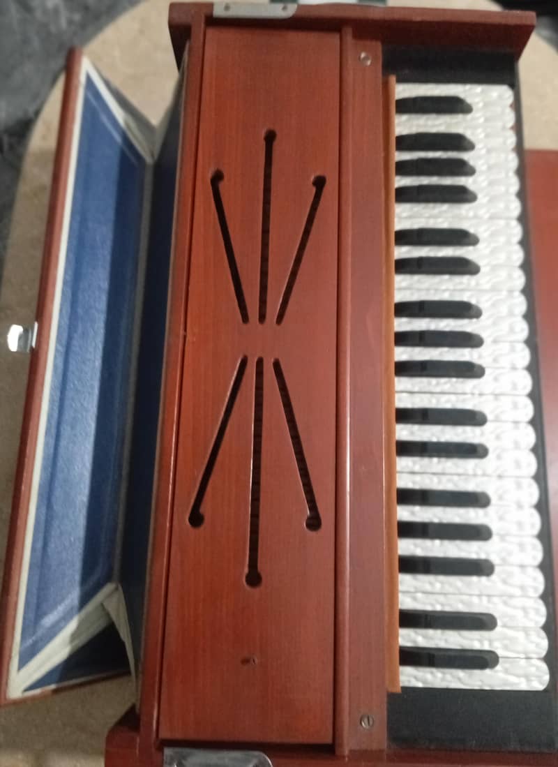 harmonium 3