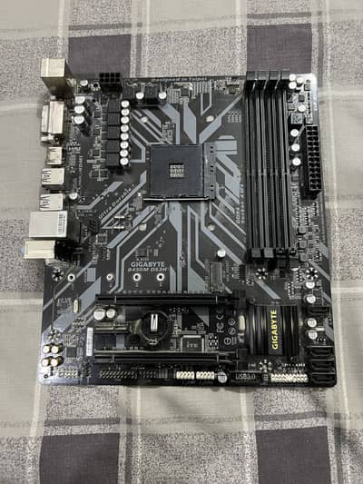 Gigabyte B450M DS3H AM4 Micro-ATX Motherboard