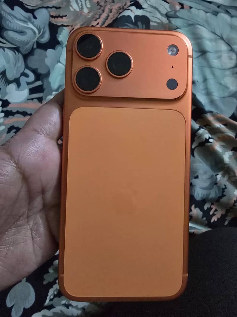 Apple iPhone 17 Pro Max 2