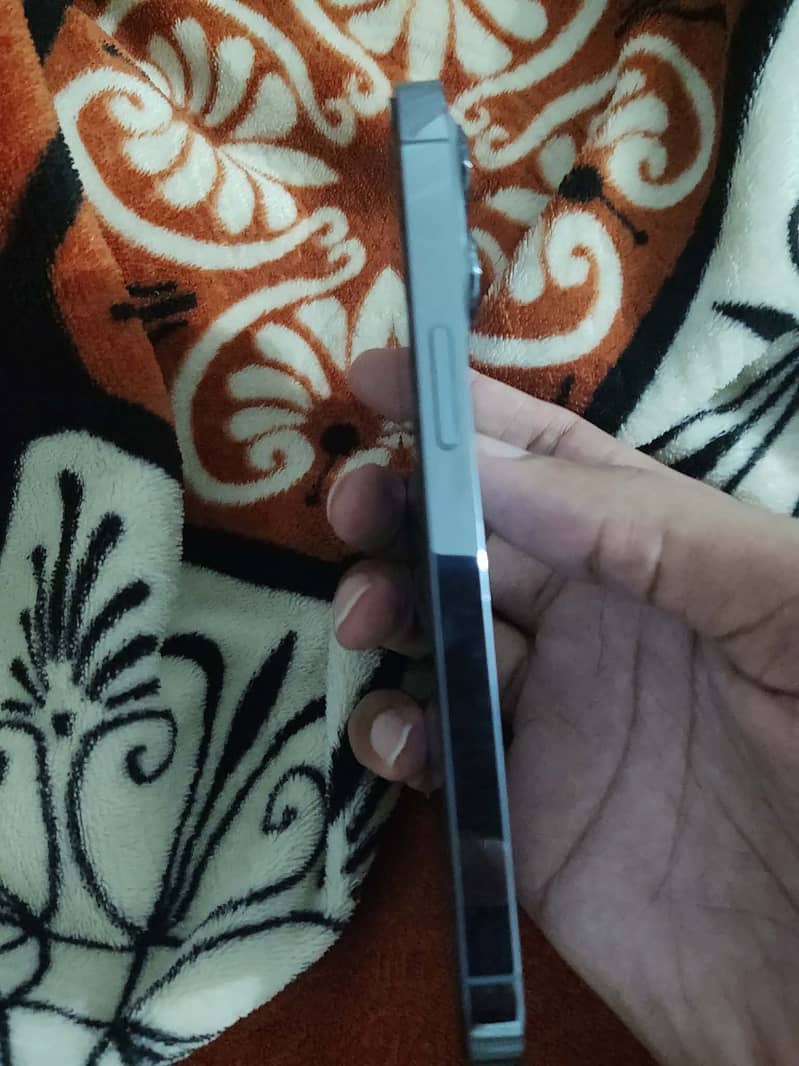 iphone 13 pro 3