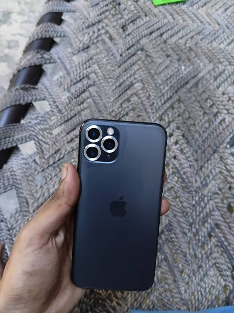 Apple iPhone 11 Pro 0